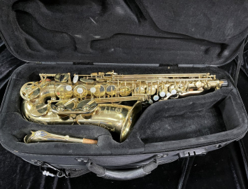 Exc Condition Selmer Paris Series III Alto Saxophone - Serial # 700477